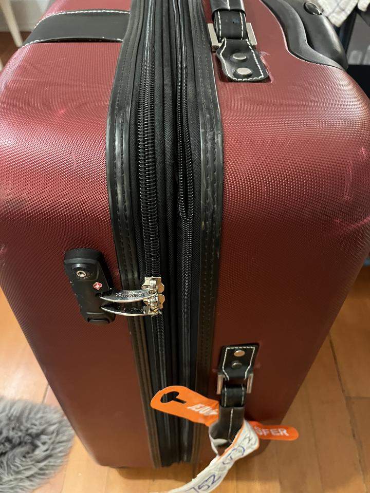 行李箱維修案件圖片