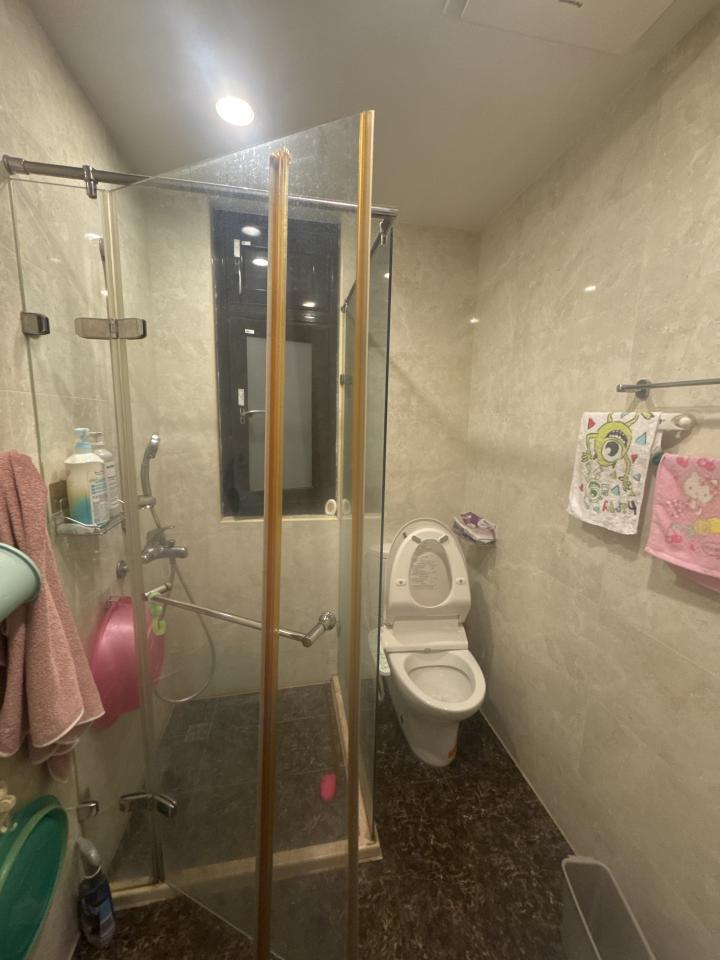 淋浴拉門安裝維修案件圖片