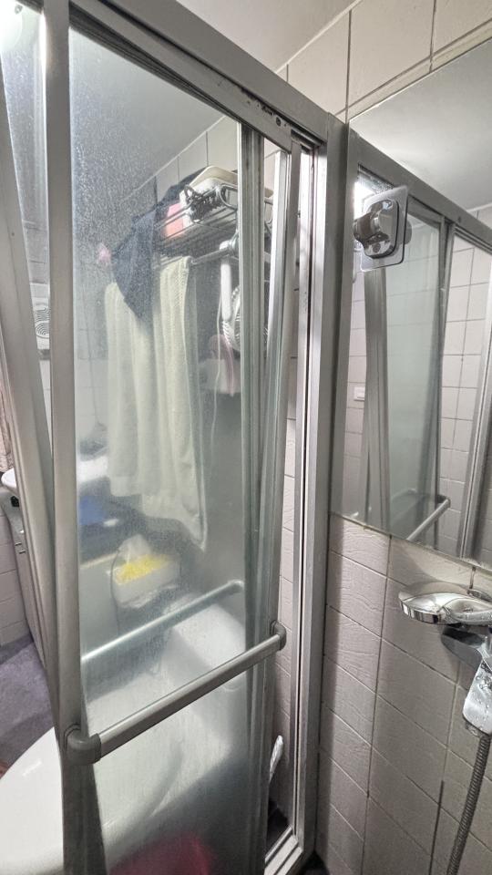 淋浴拉門安裝維修案件圖片