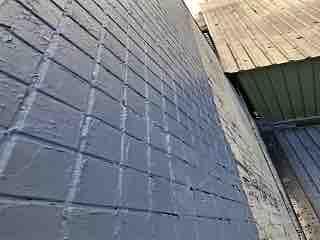 攻頂有限公司 - 屋頂女兒牆內外側牆面施作防水層（施工後）