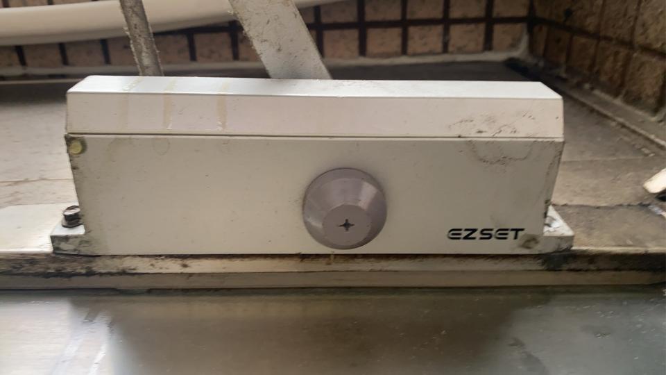 門片維修案件圖片