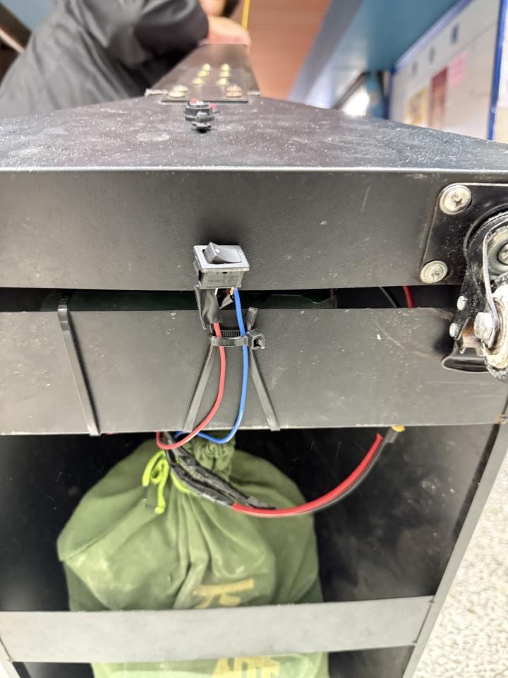 招牌維修案件圖片