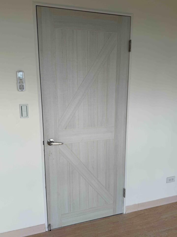 門片安裝案件圖片