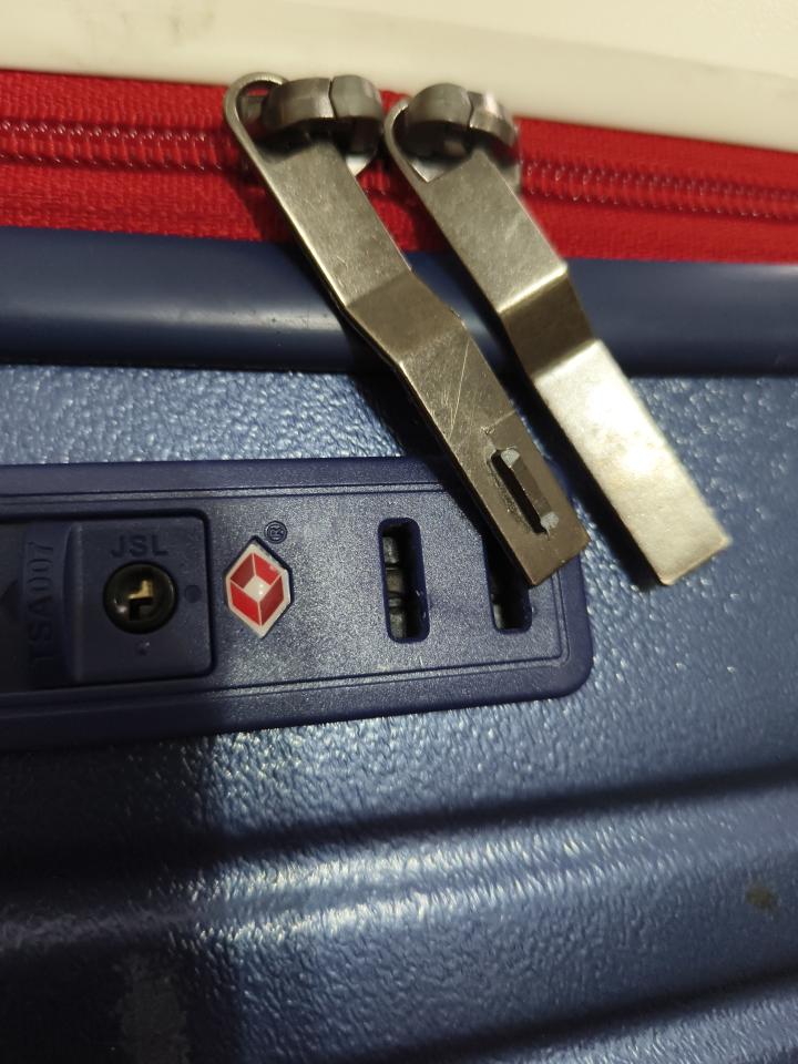 行李箱維修案件圖片