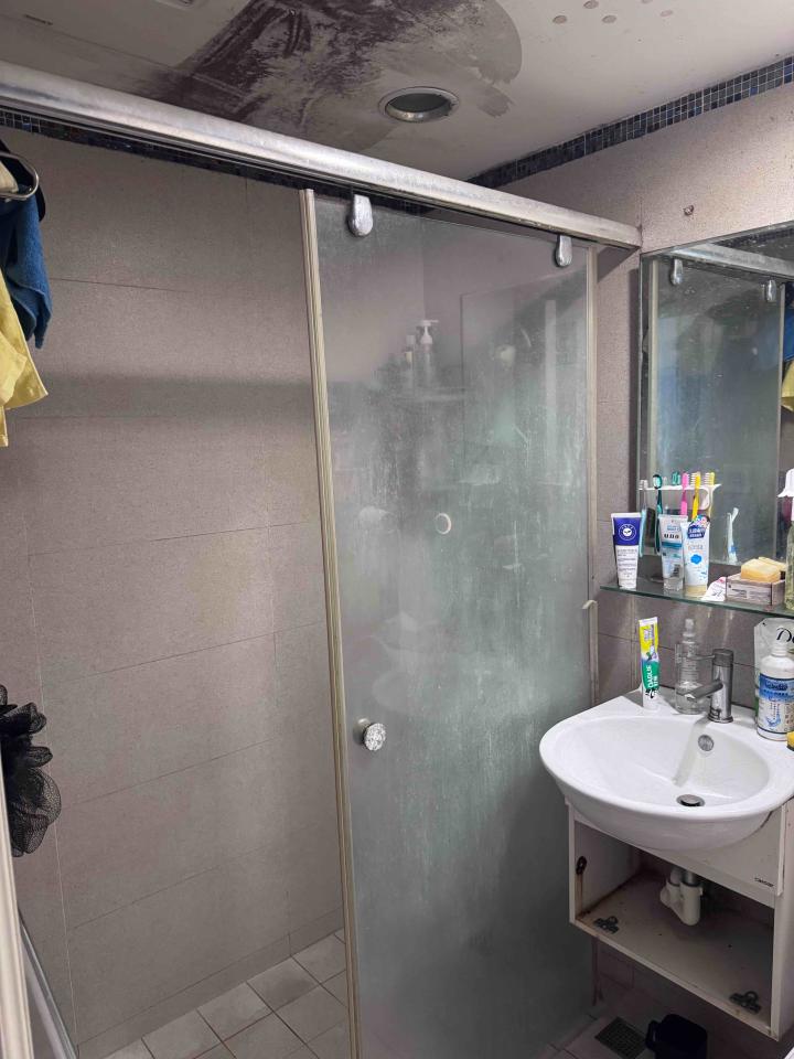 淋浴拉門安裝維修案件圖片