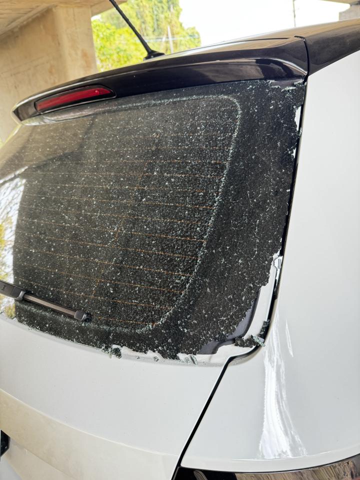 汽車玻璃修補案件圖片