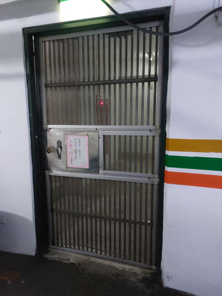 門片安裝案件圖片