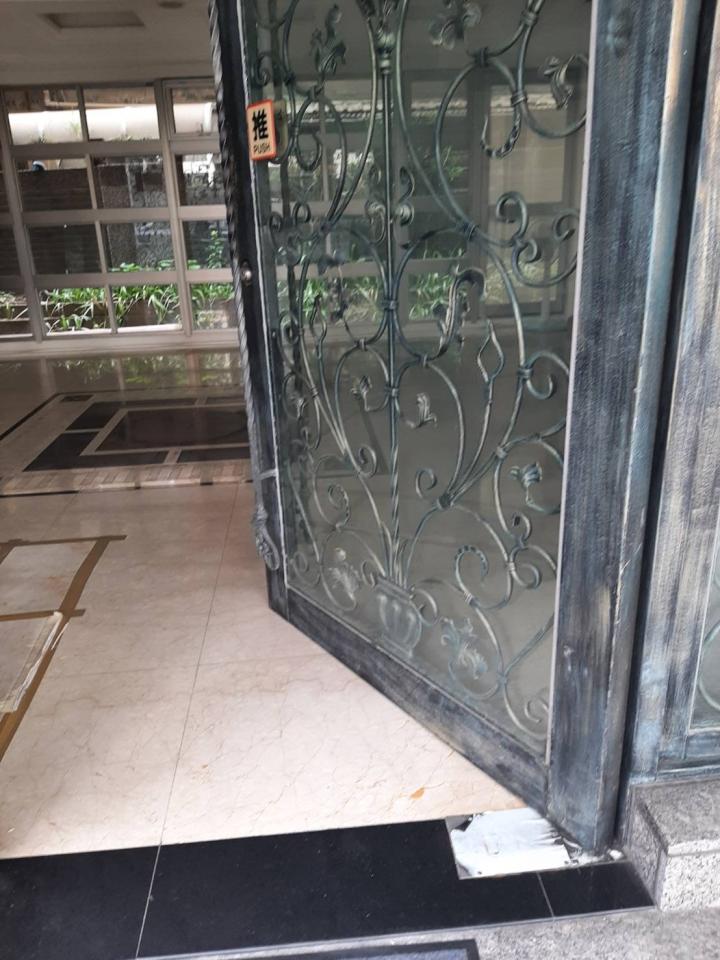 門片維修案件圖片