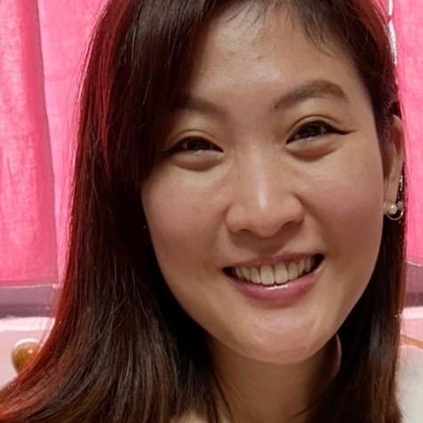 提供工作內容服務的專家Lizzie