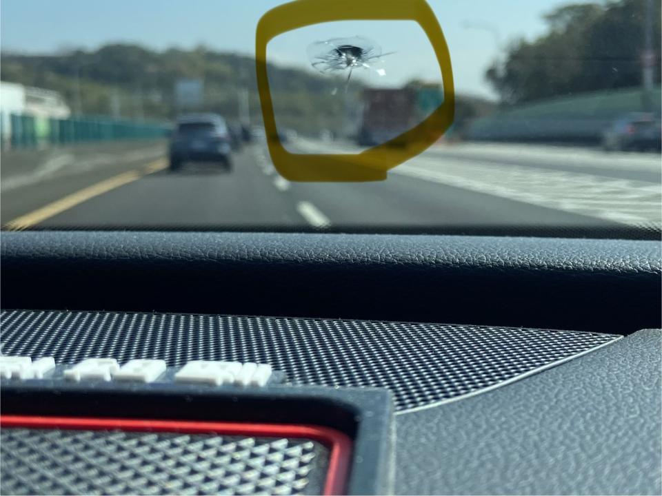 汽車玻璃修補案件圖片