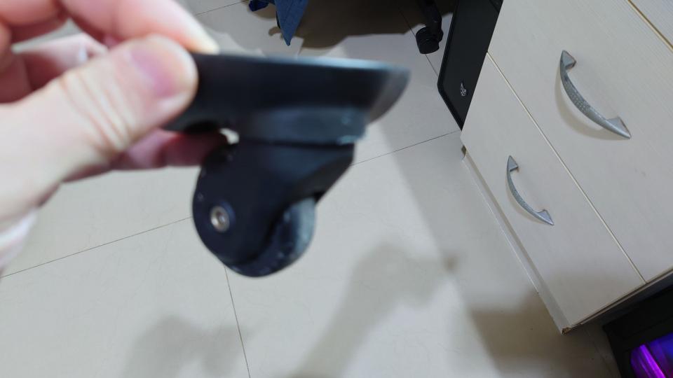 行李箱維修案件圖片