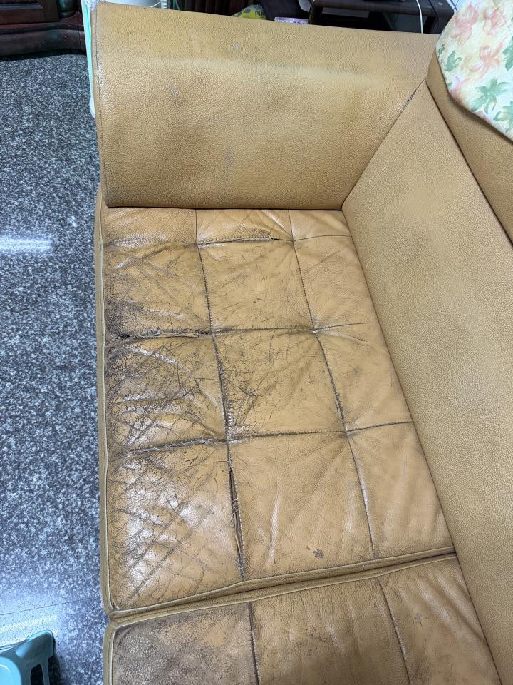 沙發修理案件圖片