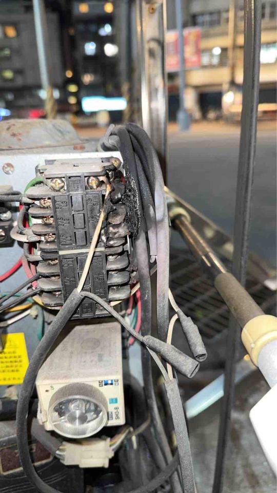 伸縮門案件圖片