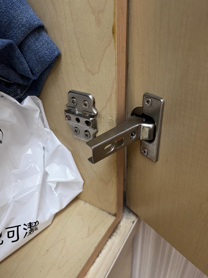 門片維修案件圖片