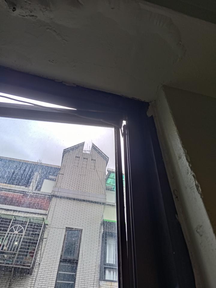 窗戶維修案件圖片