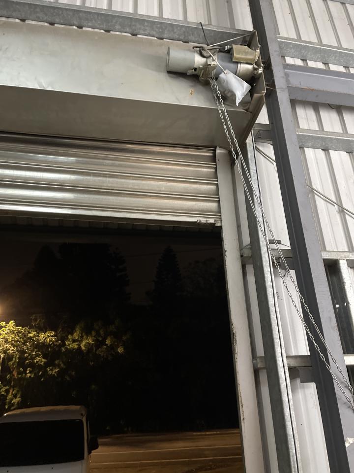 鐵捲門維修案件圖片