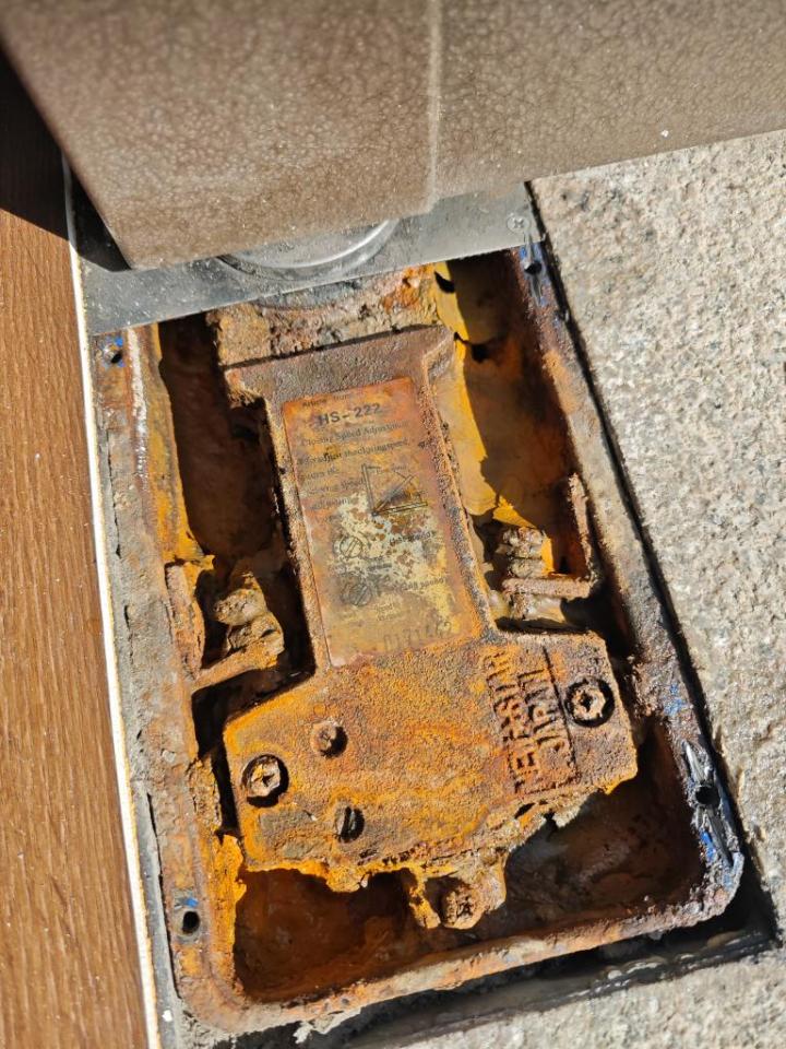 門片維修案件圖片