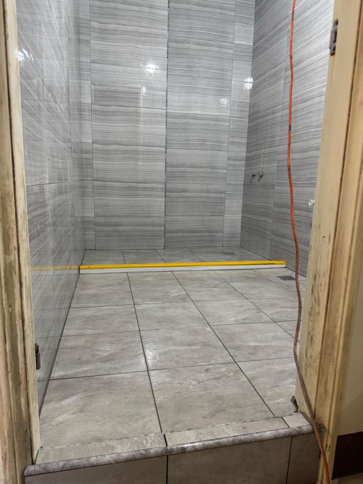 淋浴拉門安裝維修案件圖片