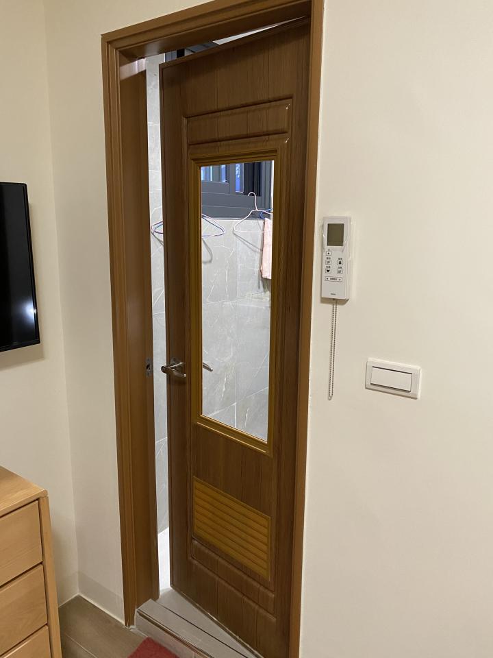 浴室門案件圖片