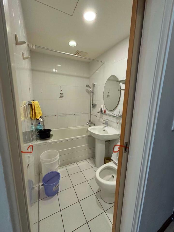 浴室門案件圖片