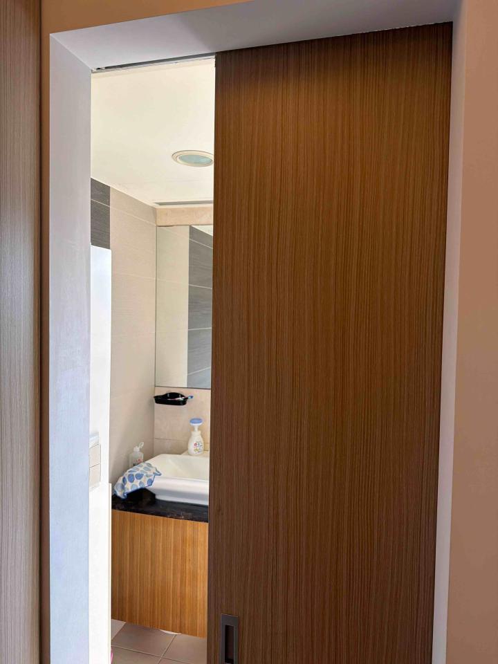 浴室門案件圖片