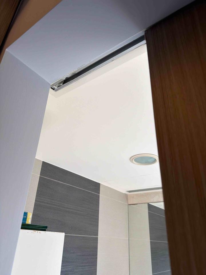 浴室門案件圖片