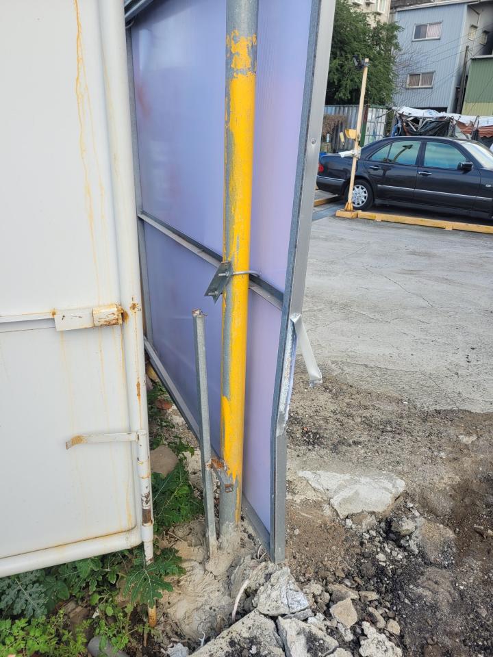 招牌維修案件圖片