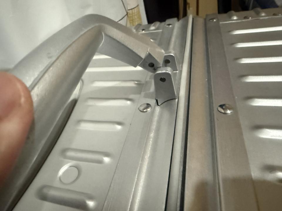 行李箱維修案件圖片