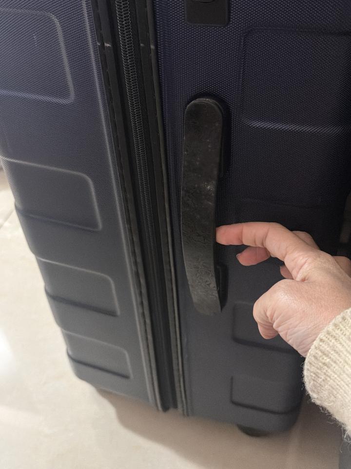 行李箱維修案件圖片