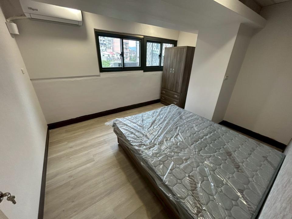 窗簾安裝維修案件圖片