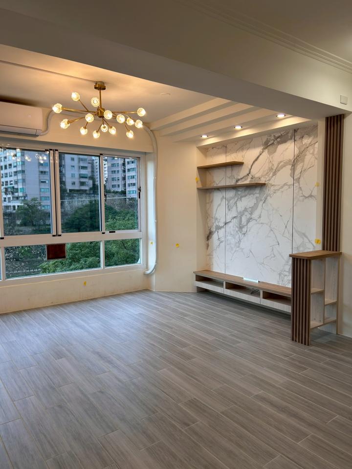 電視壁掛架安裝案件圖片