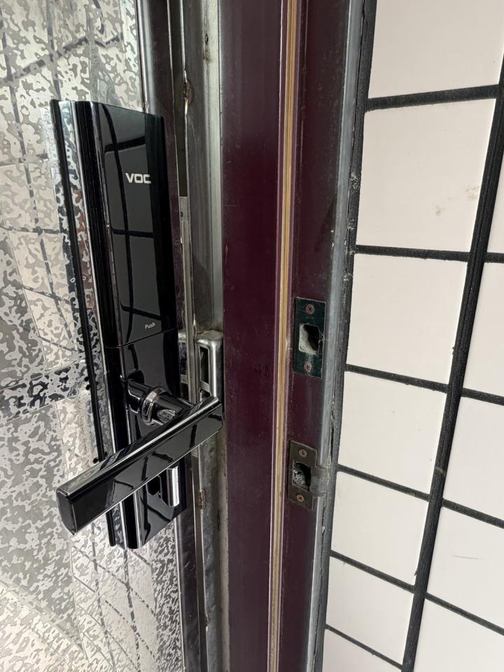 門片安裝案件圖片