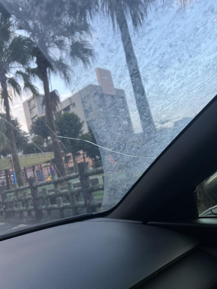 汽車玻璃修補案件圖片