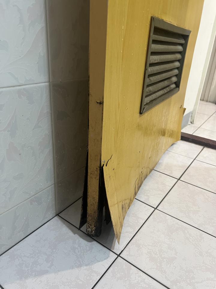 浴室門案件圖片