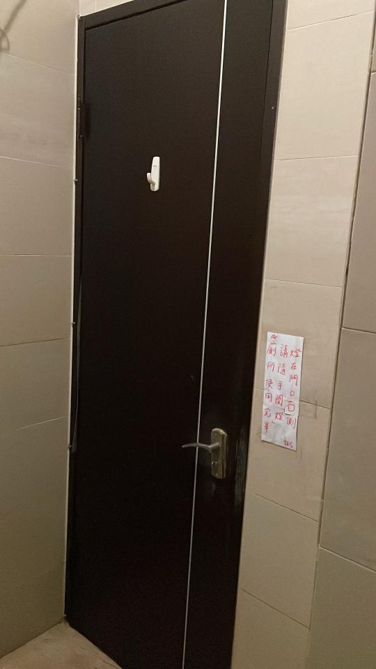 浴室門案件圖片