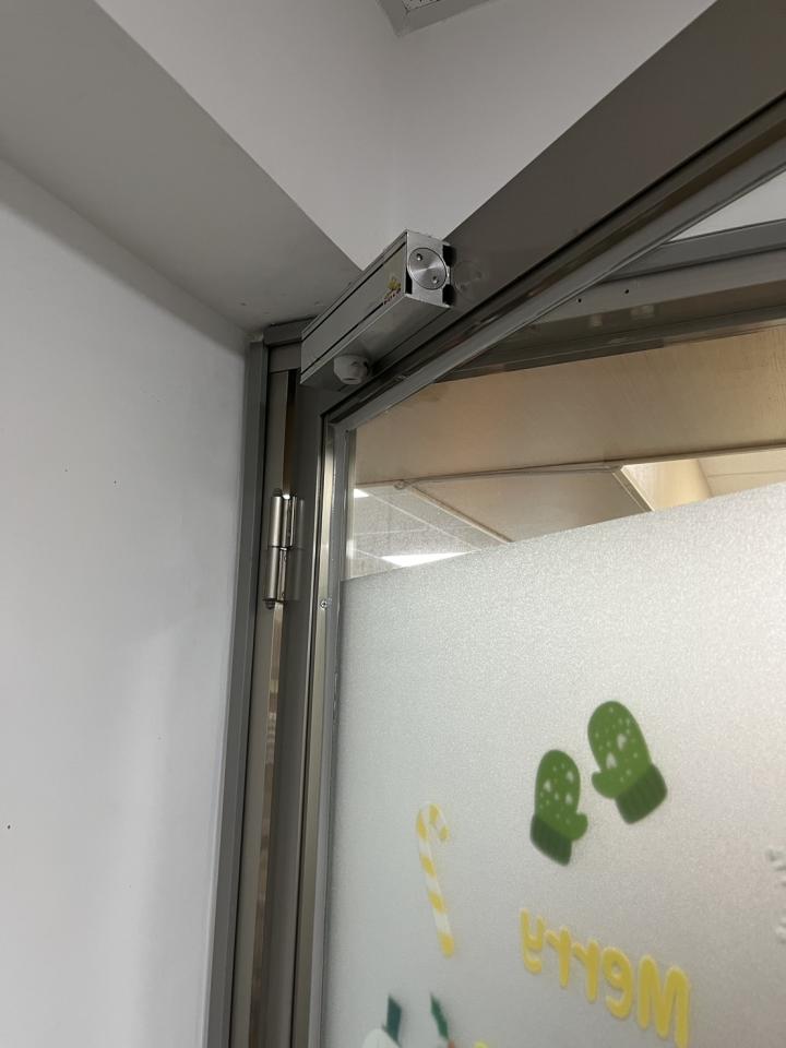 門片維修案件圖片