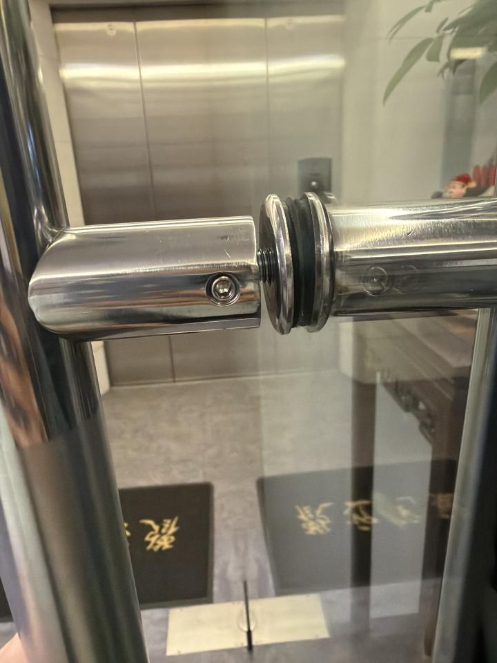 門片維修案件圖片