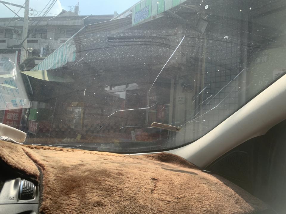 汽車玻璃修補案件圖片