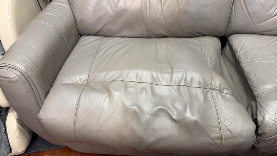 沙發修理案件圖片