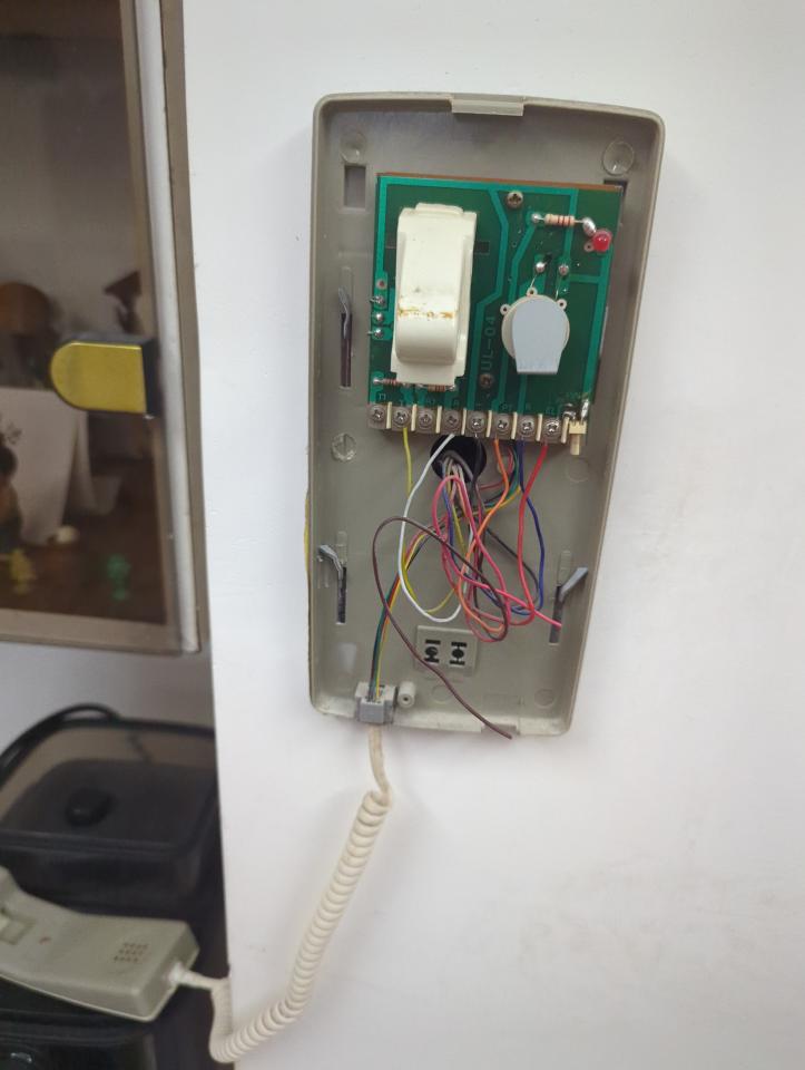 對講機安裝維修案件圖片