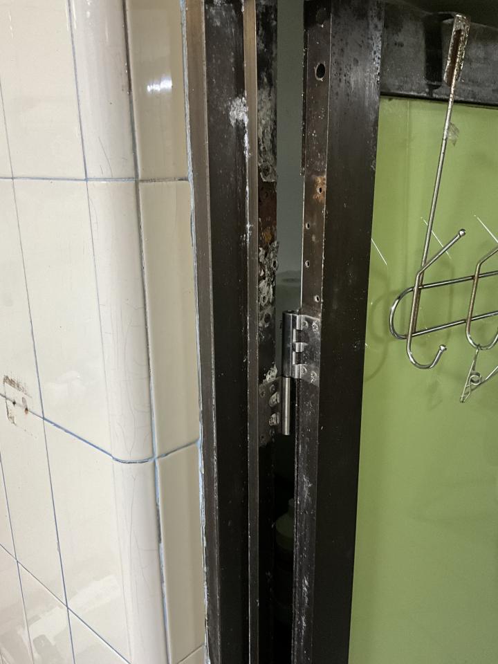 浴室門案件圖片