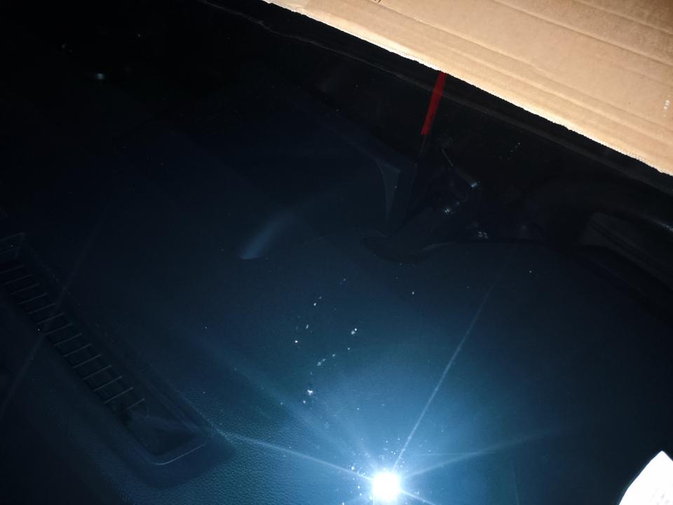 汽車玻璃修補案件圖片