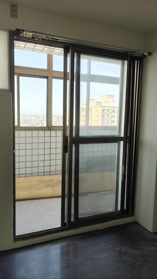 窗戶維修案件圖片