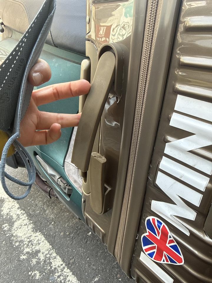 行李箱維修案件圖片