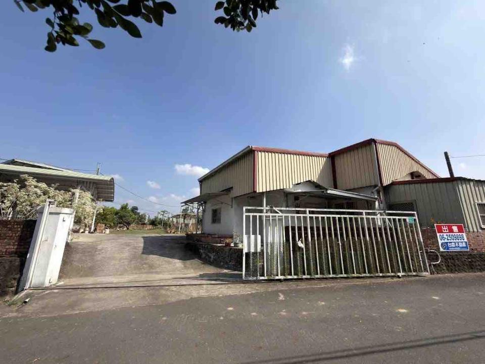 伸縮門案件圖片