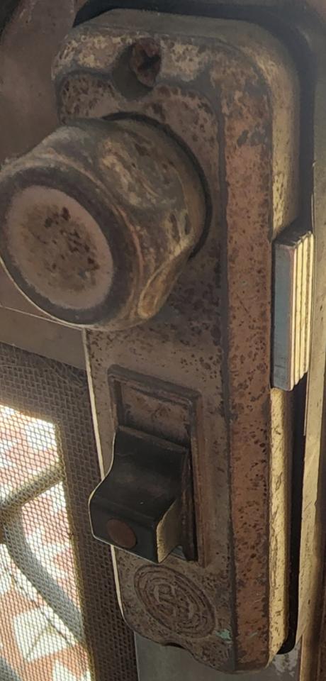 窗戶維修案件圖片