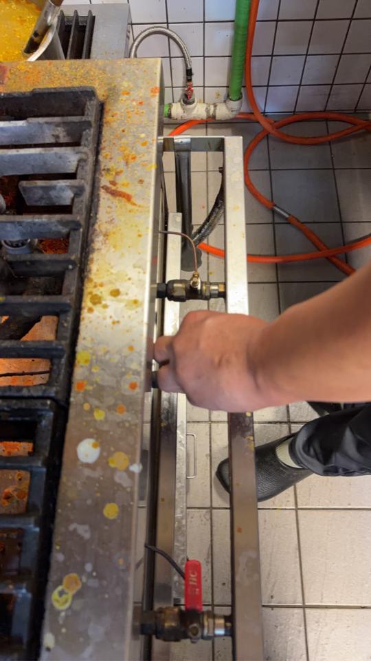 瓦斯爐安裝維修案件圖片