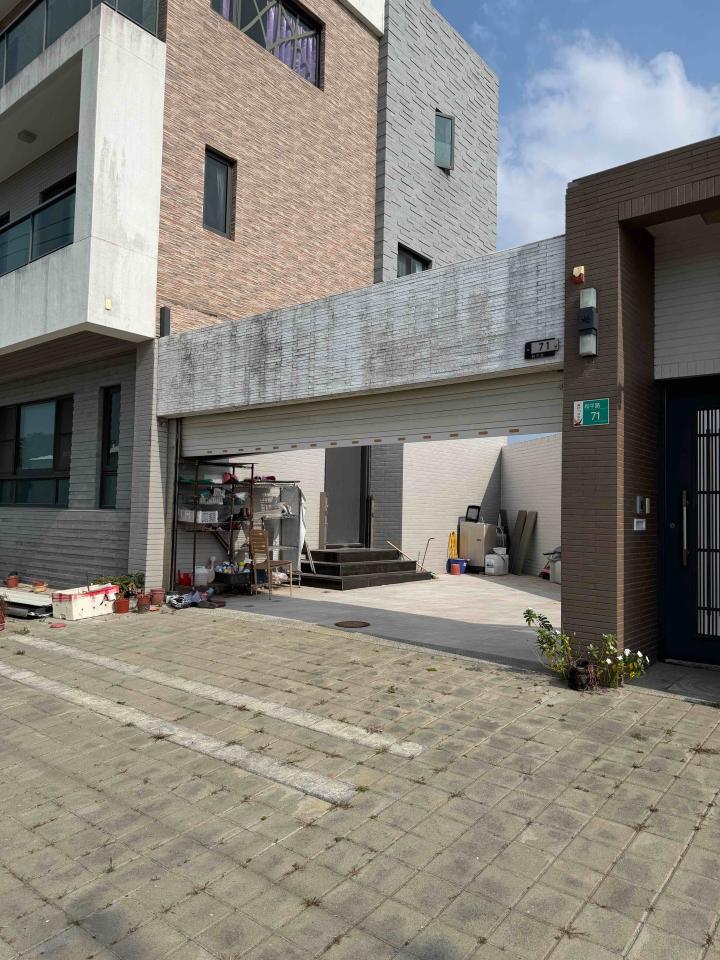 鐵捲門維修案件圖片