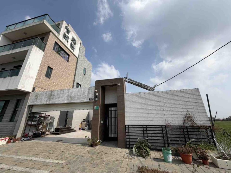 鐵捲門維修案件圖片