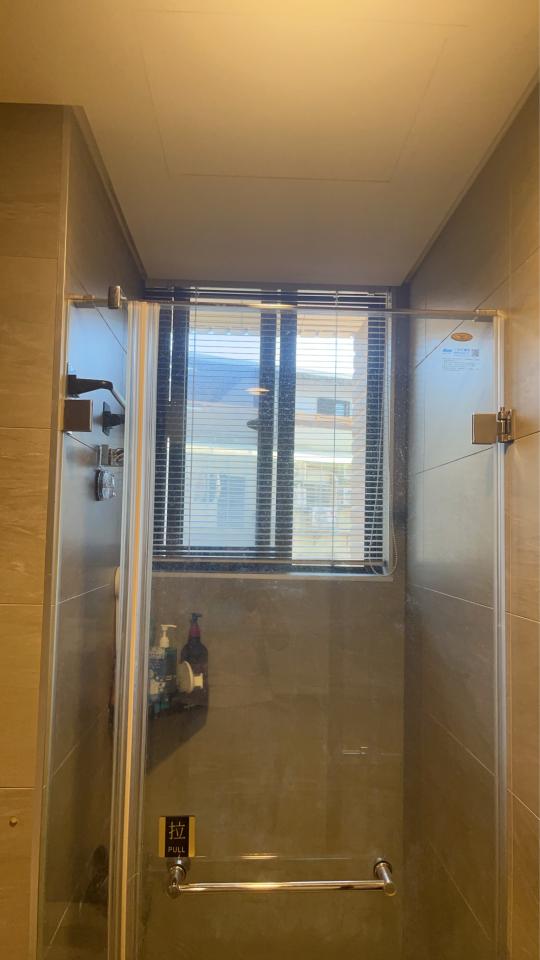 淋浴拉門安裝維修案件圖片